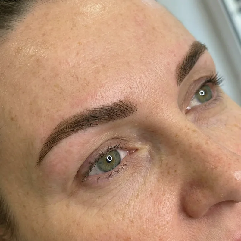 Пудровые брови — элегантная форма, мастер Mary Bell, Самара