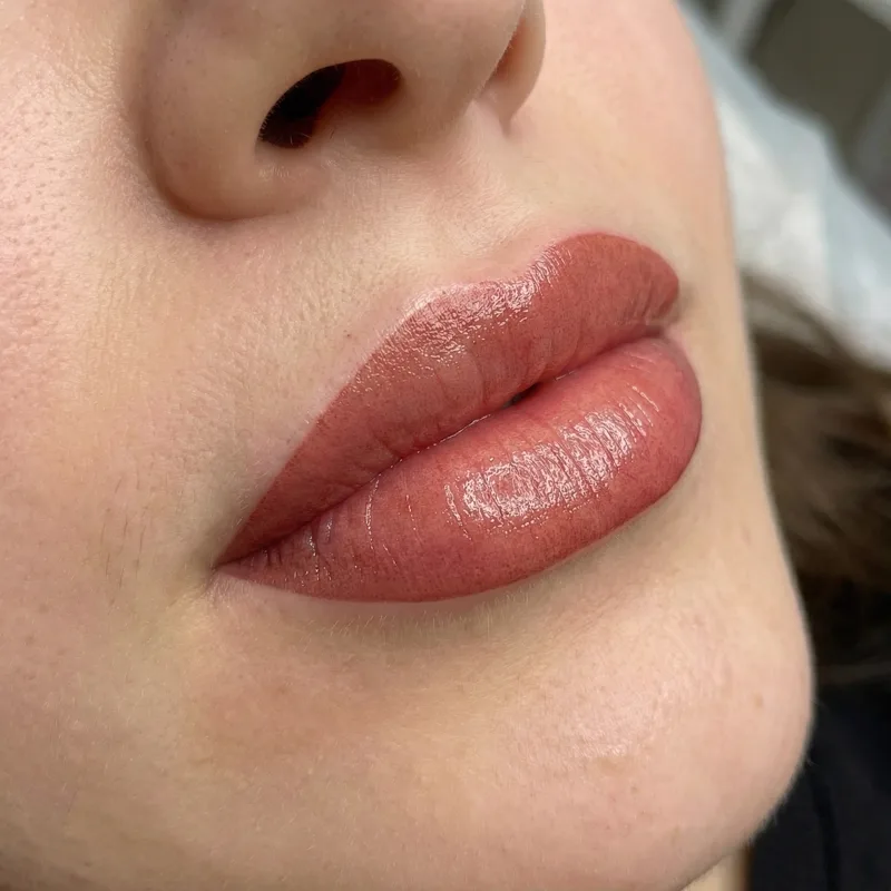 Перманентный макияж губ — мягкий контур, мастер Mary Bell, Самара