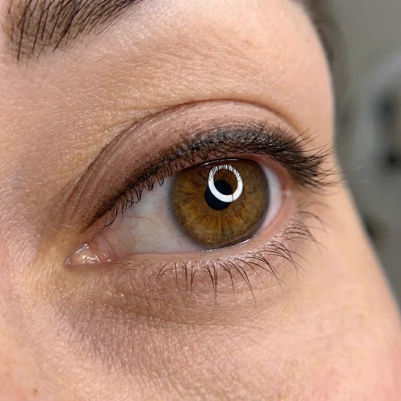 Перманентные стрелки — аккуратная линия, мастер Mary Bell, Самара